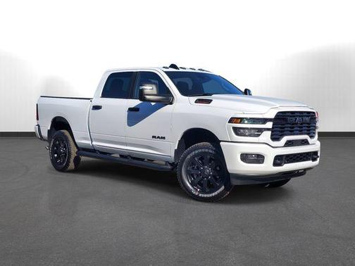 2025 RAM 2500 Lone Star Crew Cab 4x4 6'4' Box