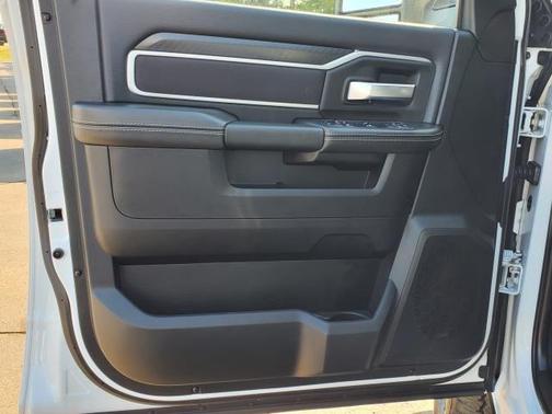 2025 RAM 2500 Lone Star Crew Cab 4x4 6'4' Box