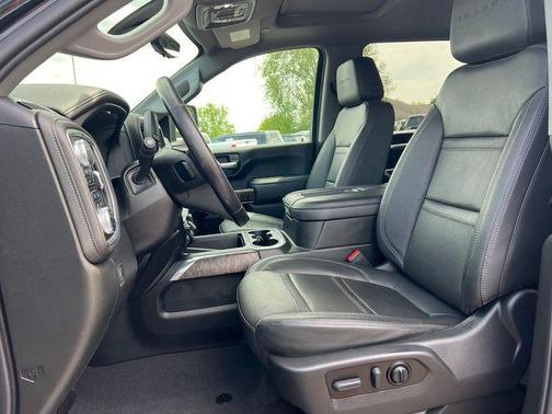 Onyx Black 2022 GMC Sierra 2500 Denali
