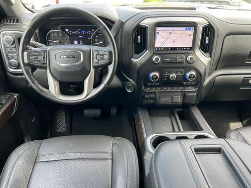Onyx Black 2022 GMC Sierra 2500 Denali