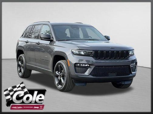 Baltic Gray Metallic Clearcoat 2025 Jeep Grand Cherokee Limited