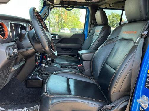 Hydro Blue Pearlcoat 2021 Jeep Gladiator Mojave 4x4