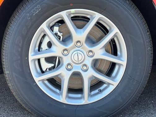 Red Hot Pearlcoat 2026 Chrysler Pacifica L