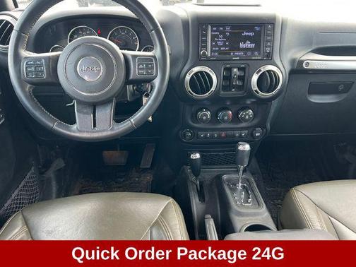 Granite Crystal Metallic Clearcoat 2018 Jeep Wrangler JK Unlimited Sahara