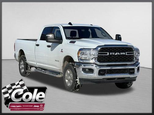 2024 RAM 3500 Big Horn Crew Cab 4x4 8' Box