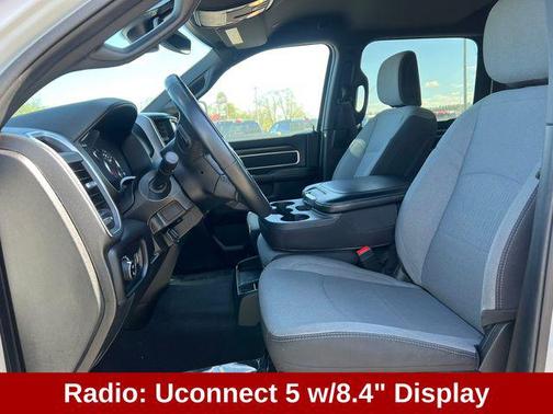Bright White Clearcoat 2024 RAM 3500 Big Horn Crew Cab 4x4 8' Box