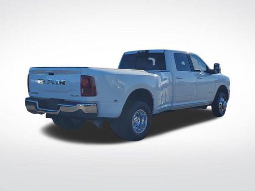2025 RAM 3500 Laramie Crew Cab 4x4 8' Box