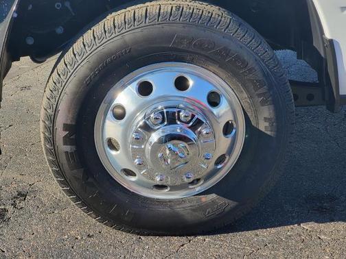 2025 RAM 3500 Laramie Crew Cab 4x4 8' Box