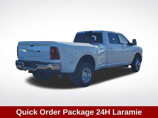 2025 RAM 3500 Laramie Crew Cab 4x4 8' Box