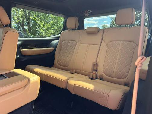 Bright White Clearcoat 2025 Jeep Grand Wagoneer Series III Obsidian 4x4