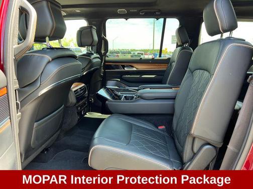 Velvet Red Pearlcoat 2025 Jeep Grand Wagoneer Series III 4x4