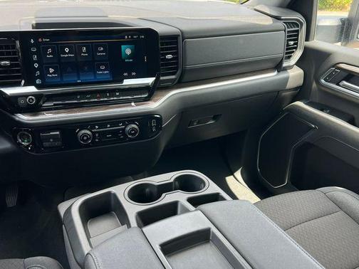 Summit White 2026 Chevrolet Silverado 2500 LT