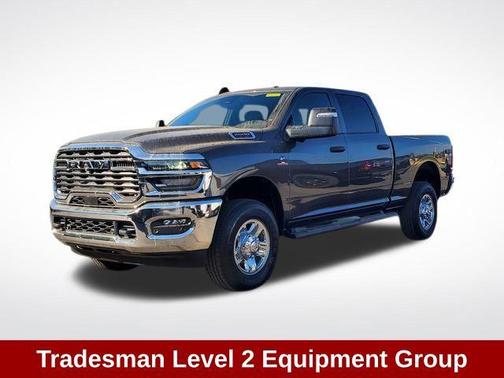 2025 RAM 2500 Tradesman Crew Cab 4x4 6'4' Box