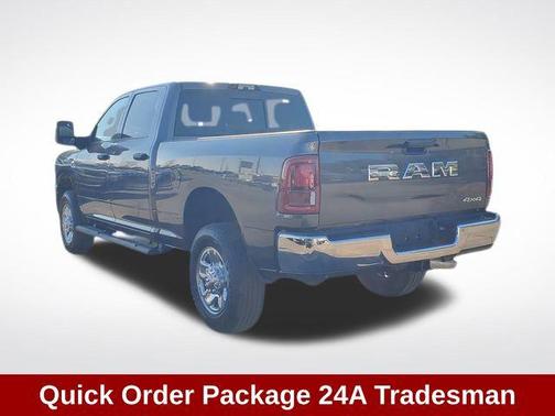 2025 RAM 2500 Tradesman Crew Cab 4x4 6'4' Box