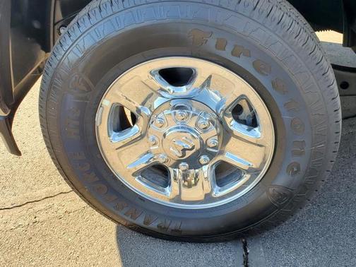 2025 RAM 2500 Tradesman Crew Cab 4x4 6'4' Box