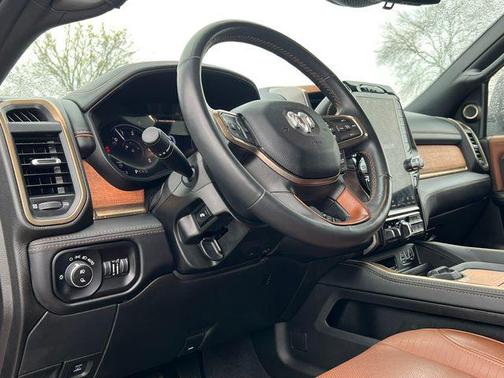 Delmonico Red Pearlcoat 2024 RAM 2500 Longhorn