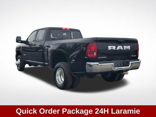 2025 RAM 3500 Laramie Crew Cab 4x4 8' Box