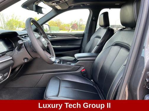 Baltic Gray Metallic Clearcoat 2024 Jeep Grand Cherokee Limited