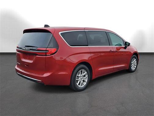 2025 Chrysler Pacifica L