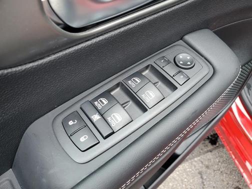 2025 Chrysler Pacifica L