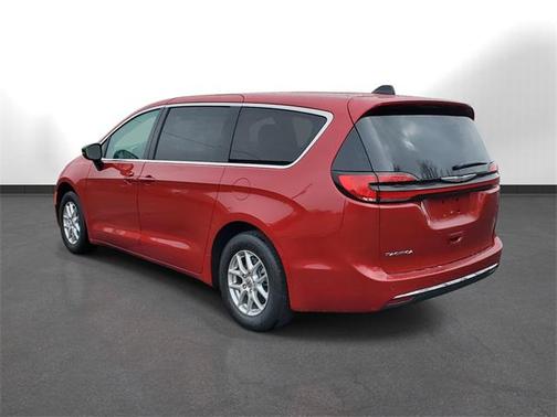 2025 Chrysler Pacifica L