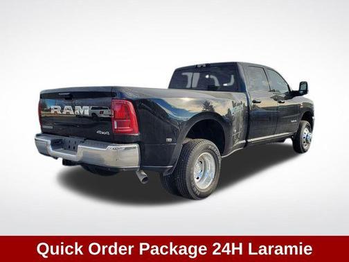2025 RAM 3500 Laramie Crew Cab 4x4 8' Box
