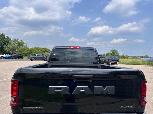 2025 RAM 2500 Big Horn Crew Cab 4x4 6'4' Box