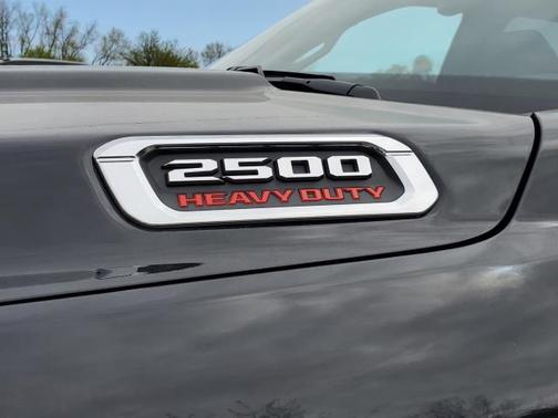 2025 RAM 2500 Tradesman Crew Cab 4x4 6'4' Box