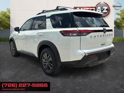 White 2022 Nissan Pathfinder SV 2WD