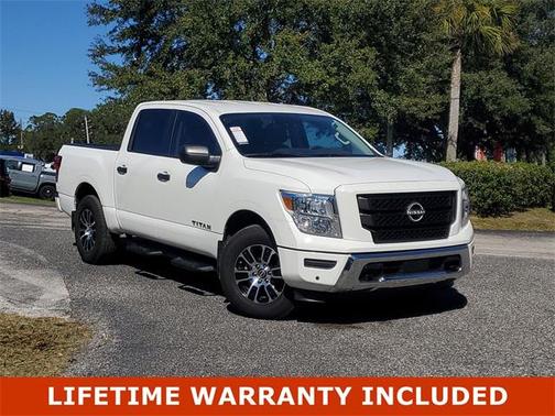2024 Nissan Titan SV
