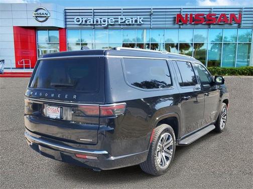 2024 Jeep Wagoneer L Series II 4x2