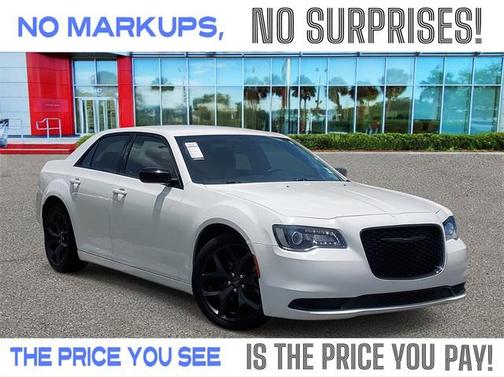 2020 Chrysler 300 Touring