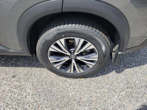 Gun Metallic 2021 Nissan Rogue SV