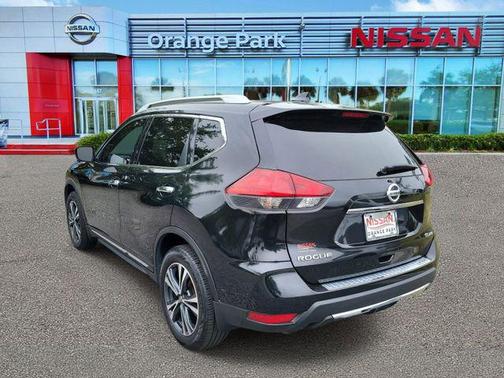 Magnetic Black 2017 Nissan Rogue SL