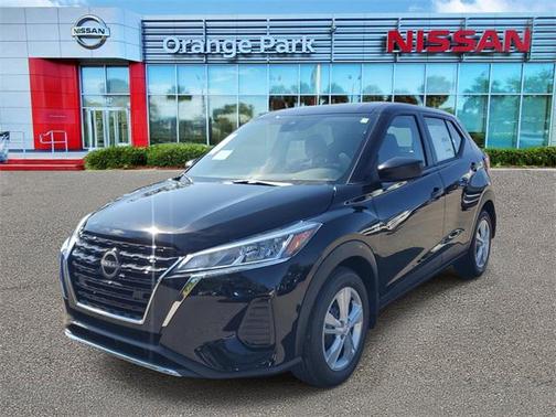 2025 Nissan Kicks S