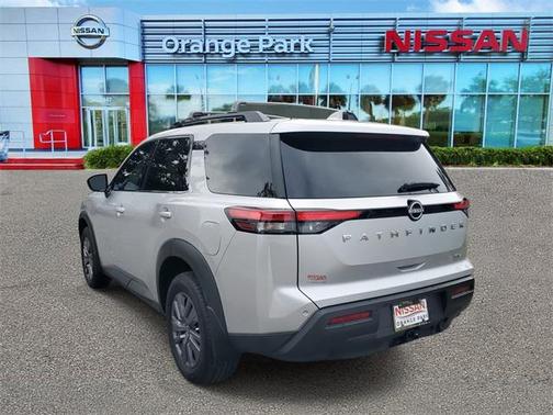 2024 Nissan Pathfinder SV FWD