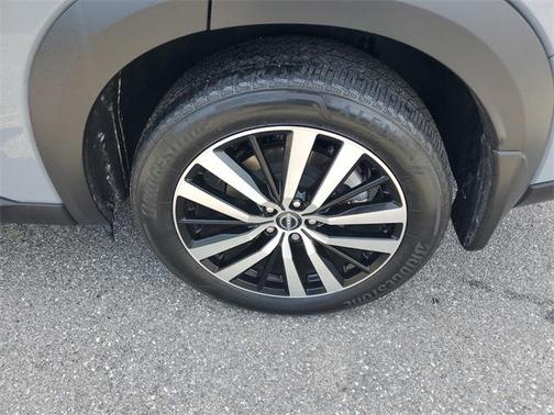 2024 Nissan Pathfinder Platinum 4WD