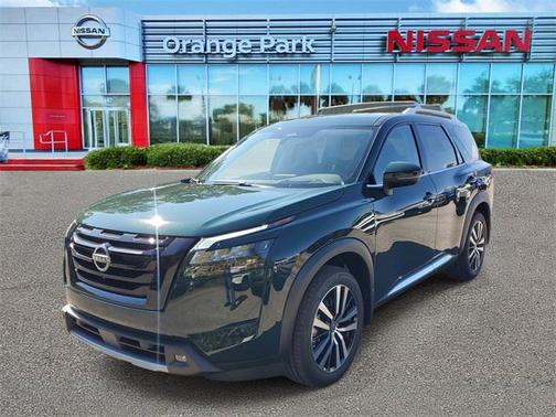 2025 Nissan Pathfinder Platinum FWD