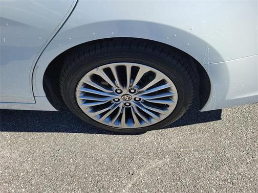 2020 Toyota Avalon Hybrid Limited