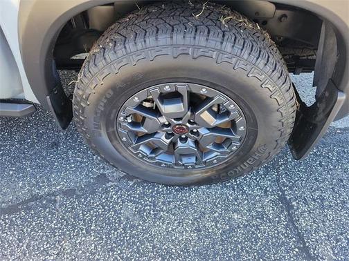 2024 Nissan Frontier PRO-X