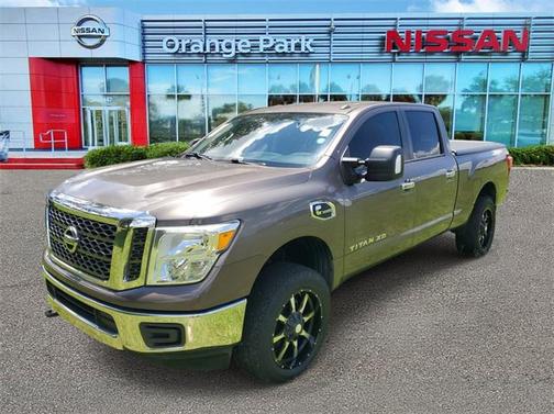 2016 Nissan Titan XD SV