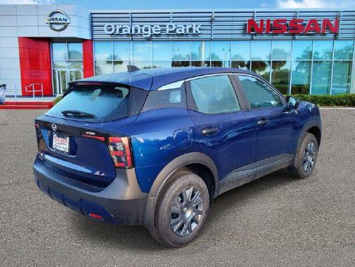 Deep Blue Pearl 2027 Nissan Kicks S
