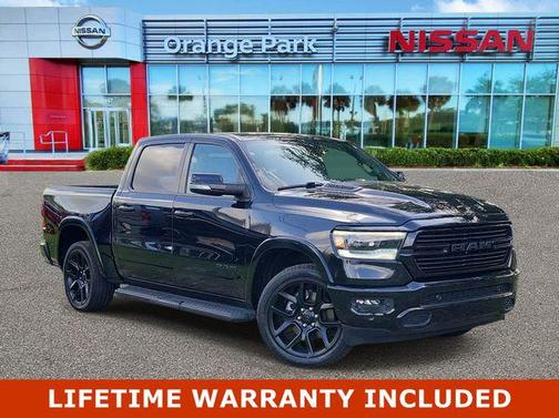 Diamond Black Crystal Pearlcoat 2022 RAM 1500 Laramie