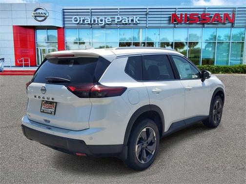 2025 Nissan Rogue SV