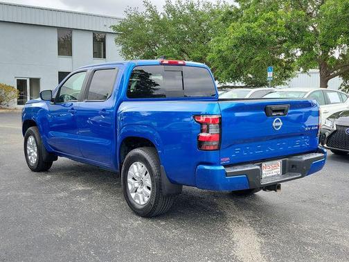 Bluestone Pearl 2024 Nissan Frontier SV