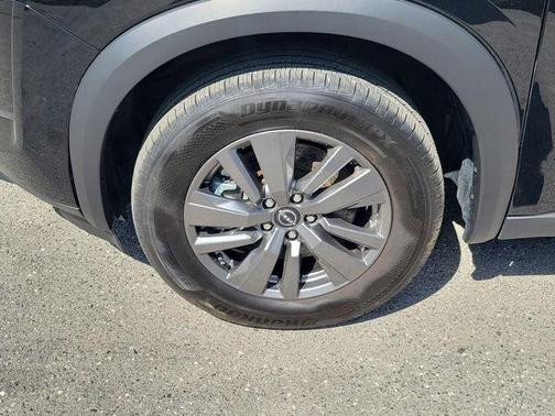 Super Black 2025 Nissan Pathfinder SV FWD