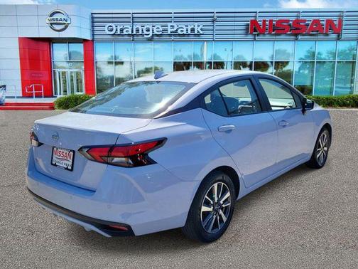 Gray Sky Pearl 2025 Nissan Versa 1.6 SV