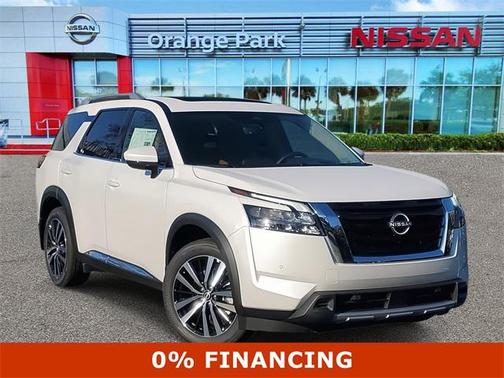 2025 Nissan Pathfinder Platinum FWD