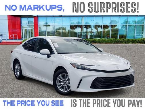 2025 Toyota Camry LE