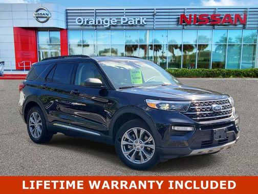 AGATE BLACK METALLIC 2022 Ford Explorer XLT